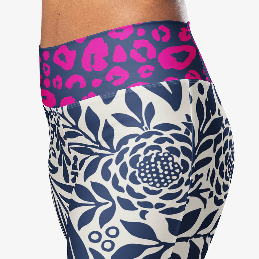 Recycled Flare leggings "Palms & Pards" White/Blue/Fuchsia