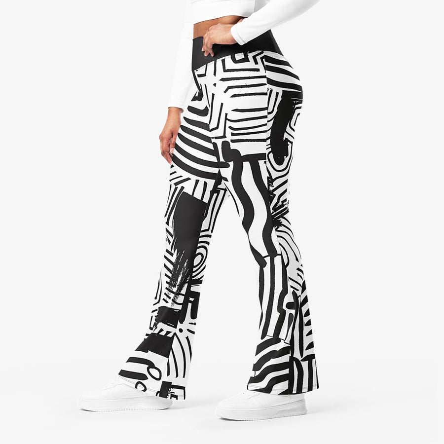 Recycled Flare leggings "Black and Wow" Black/White