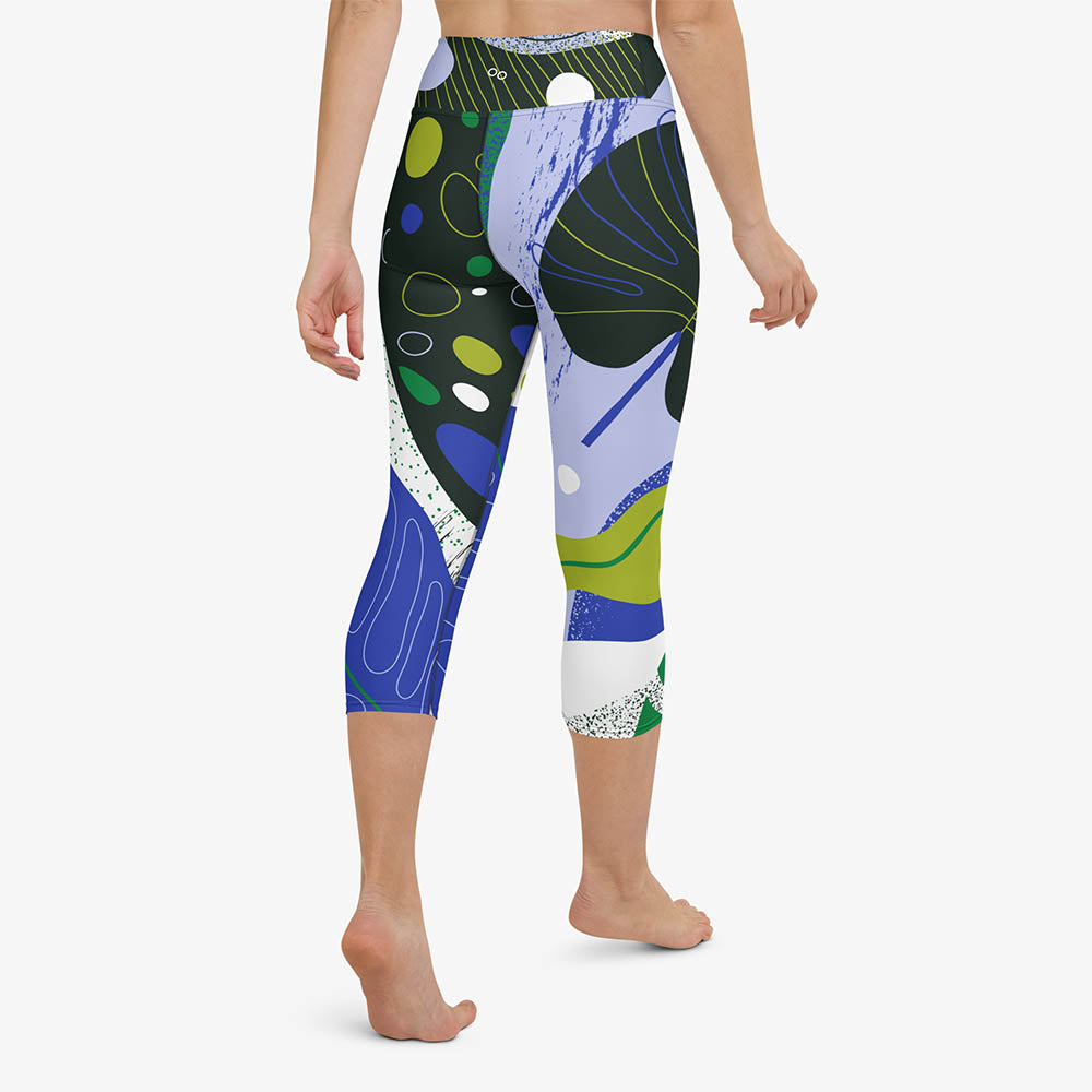 WAREHOUSE Floral Capris "Abstract Leaves" Black/Blue/Green