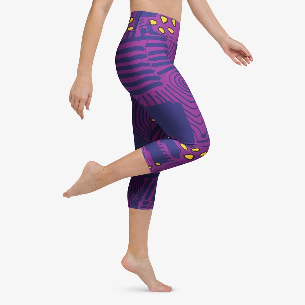 Electric Maze Capris