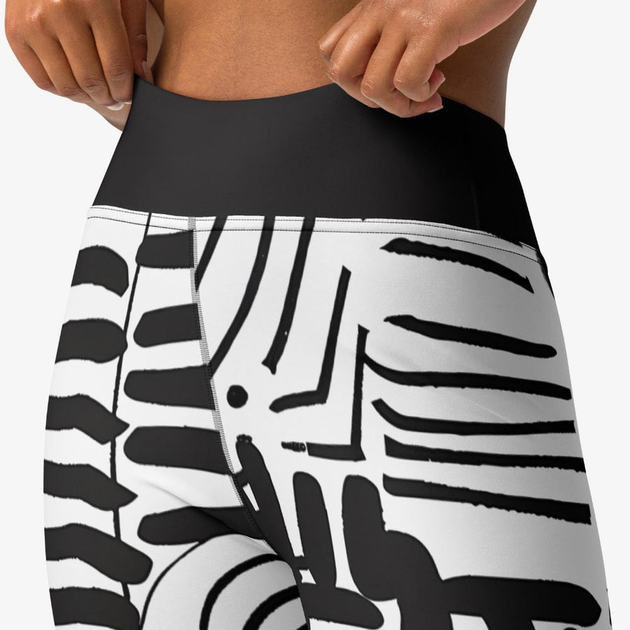 Printed Leggings "Black and Wow" Black/White