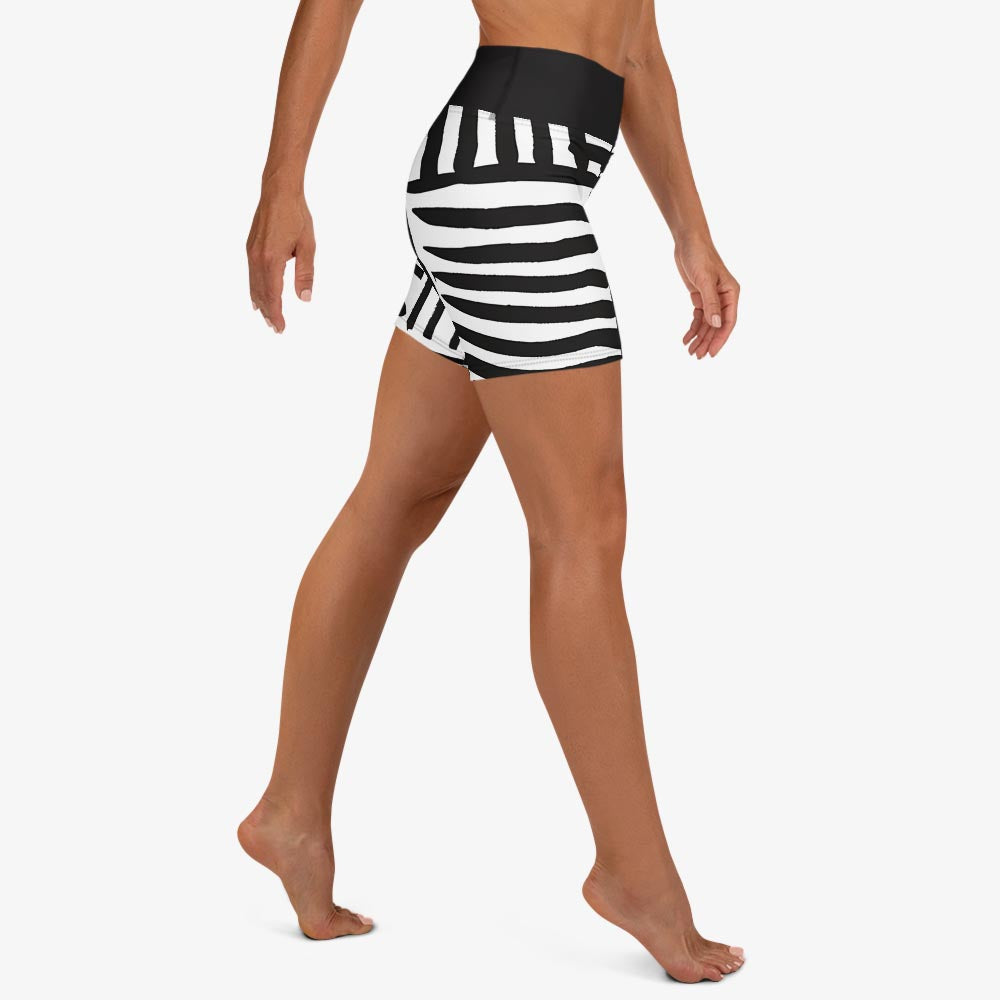 Black & Wow Yoga Shorts