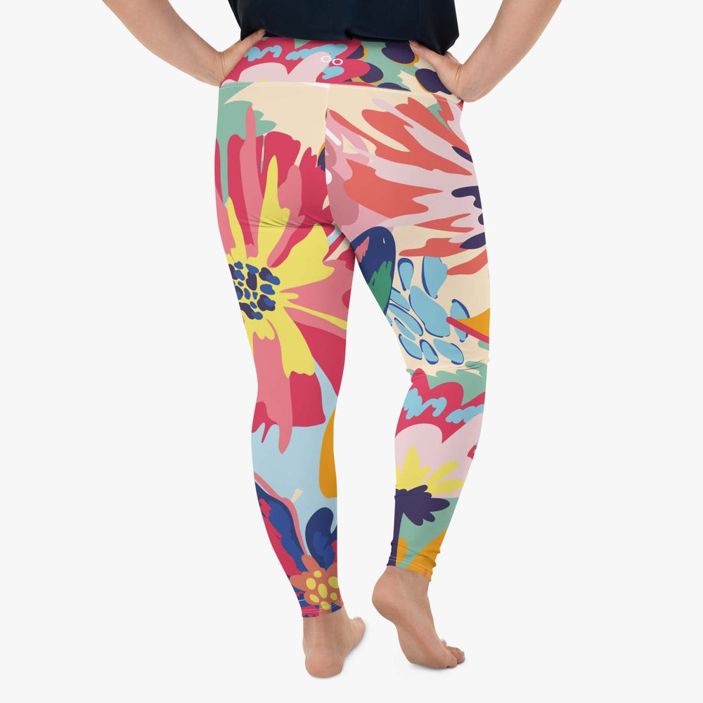 Plus size leggings in colourful floral design